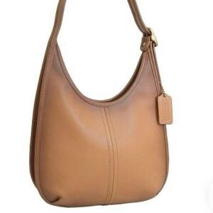 ISO Coach Ergo C2265 in blue or C2264 in caramel